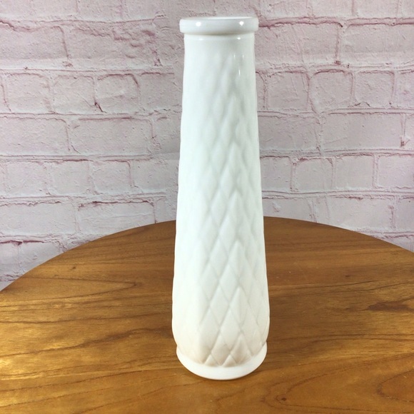 Vintage E.O. Brody Milk Glass Vase - Picture 1 of 6